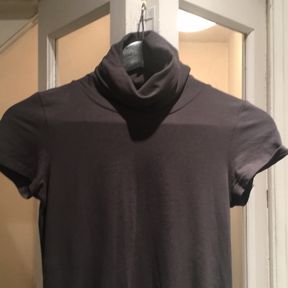Theory Dark Gray Turtleneck Top Size XS (P) - Picture 2 of 3